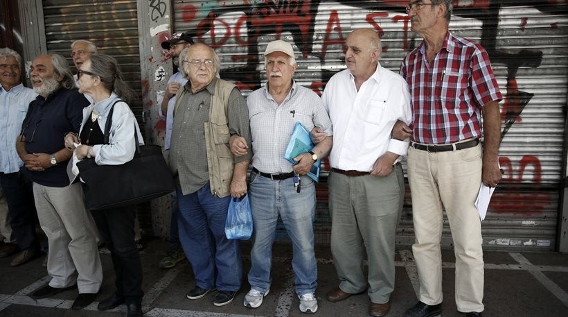 Μειώνουν μέχρι και 20% τις επικουρικές που είχαν μπλοκάρει από το 2015